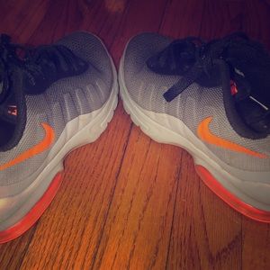 Nike Air Max size 5Youth
